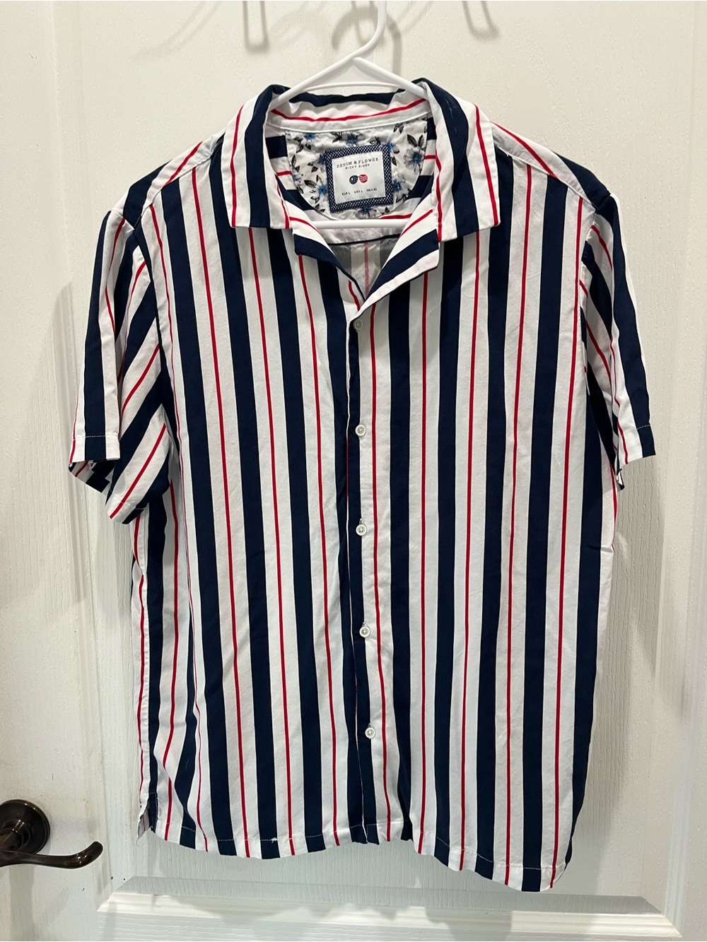 Denim & Flower Short-Sleeve Vertical Stripe Button-Down - White/Navy/Red